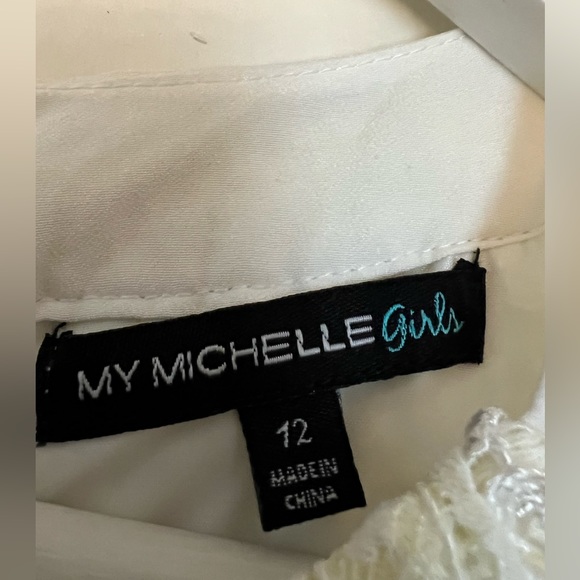 Girls White Lace Dress - Picture 3 of 3